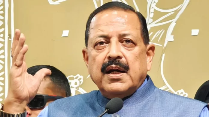 Dr. Jitendra Singh at the launch event in University of Kashmir